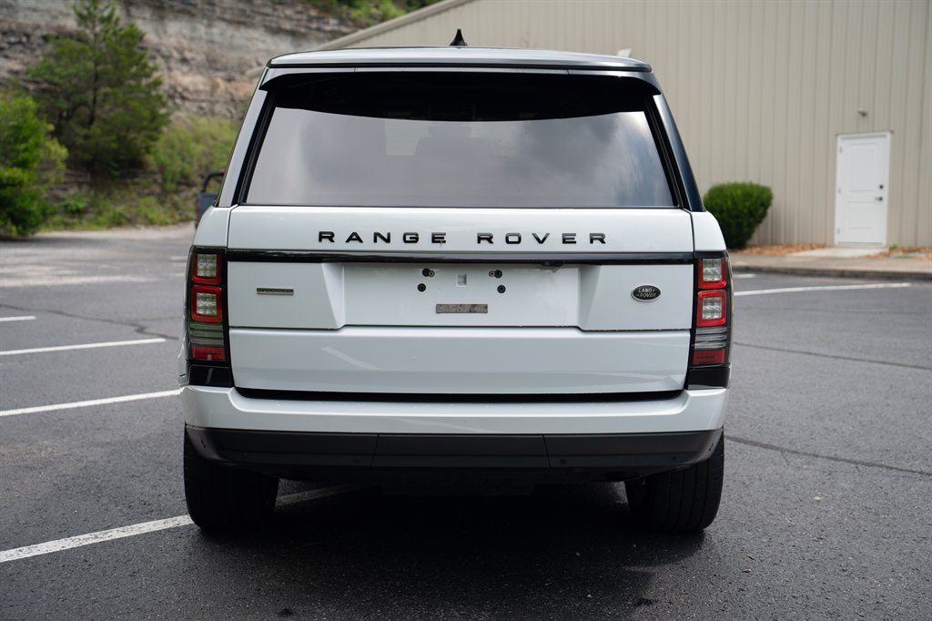 2017 Land Rover Range Rover - $18,900