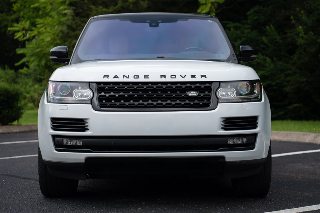 2017 Land Rover Range Rover - $18,900