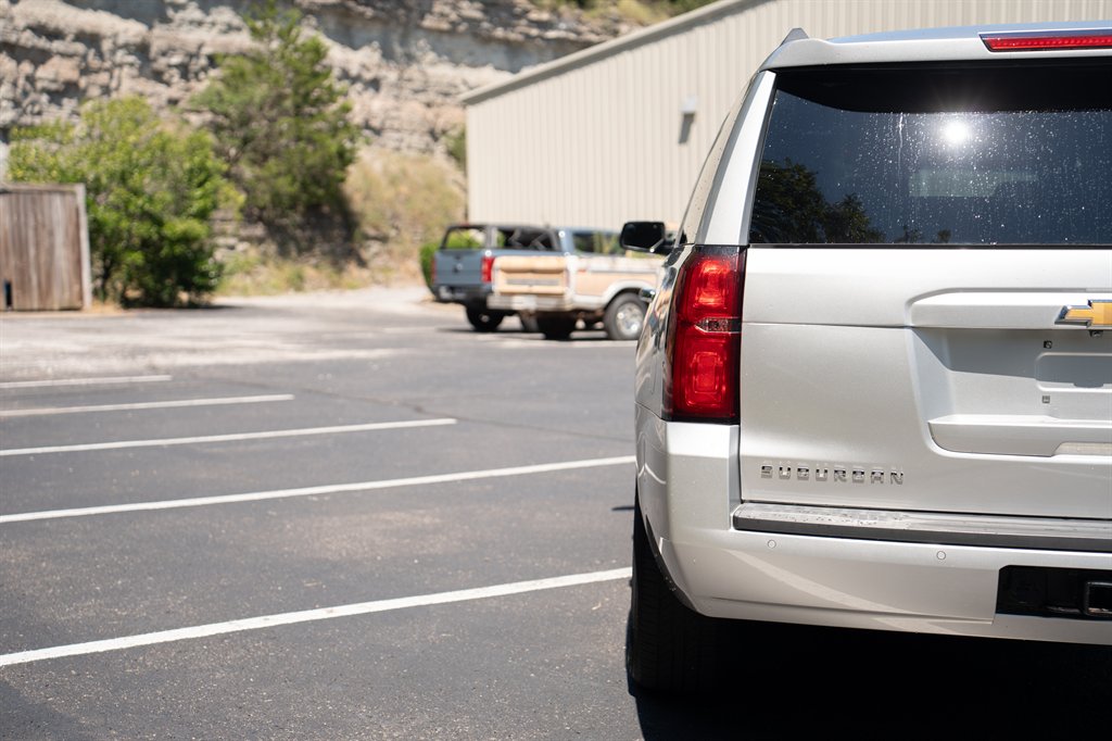 2018 Chevrolet Suburban - $22,899