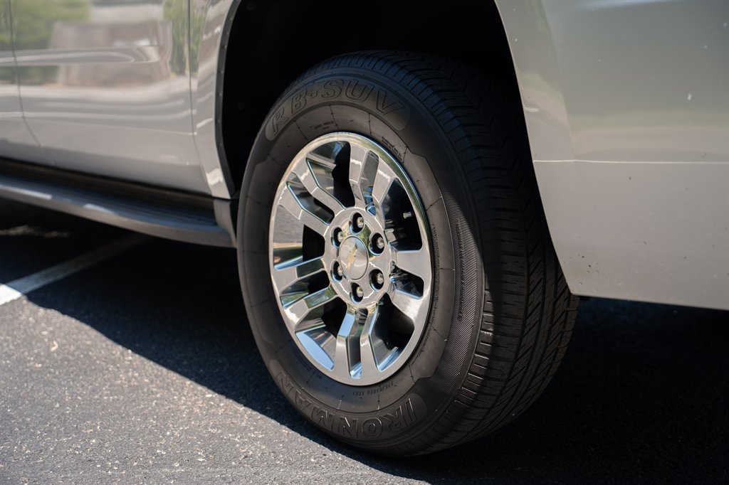 2018 Chevrolet Suburban - $22,899