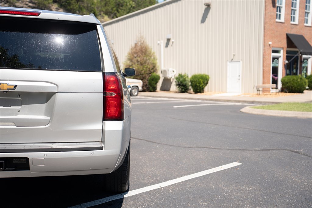 2018 Chevrolet Suburban - $22,899