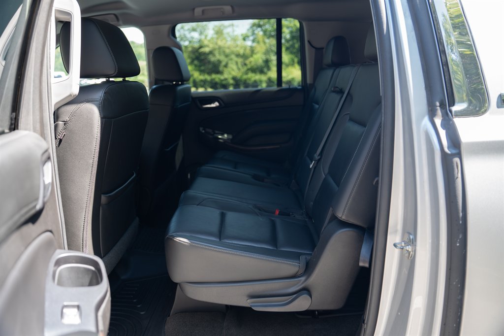 2018 Chevrolet Suburban - $22,899