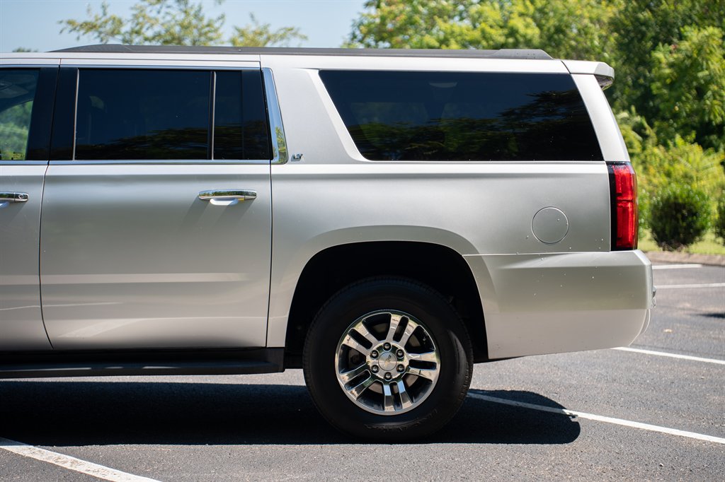 2018 Chevrolet Suburban - $22,899