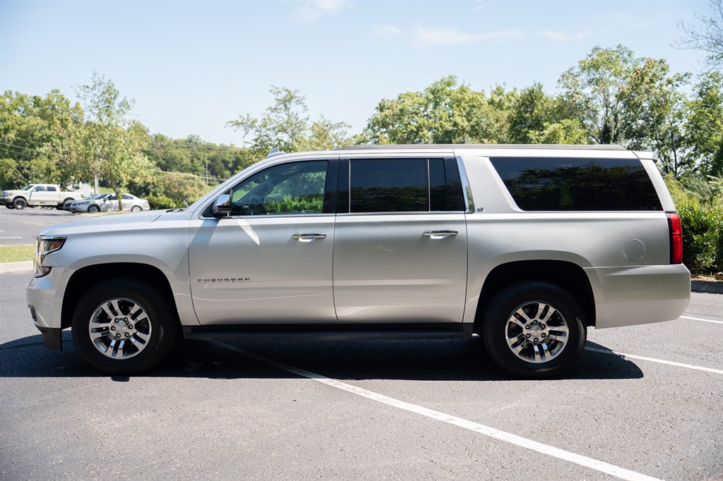 2018 Chevrolet Suburban - $22,899