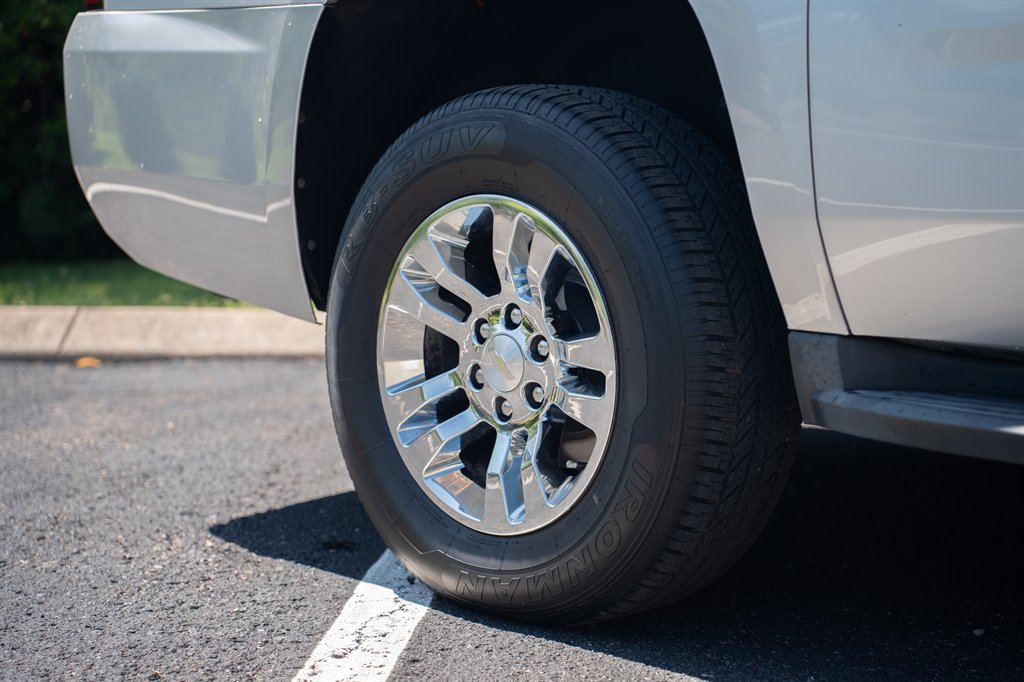 2018 Chevrolet Suburban - $22,899