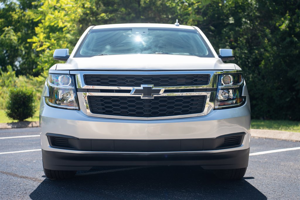 2018 Chevrolet Suburban - $22,899