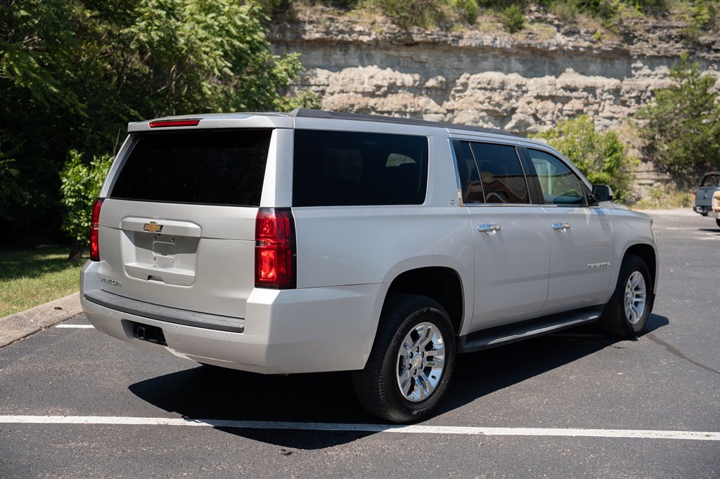 2018 Chevrolet Suburban - $22,899
