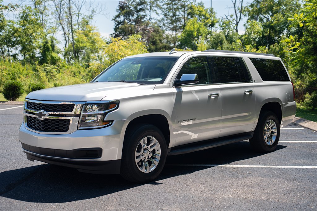 2018 Chevrolet Suburban - $22,899