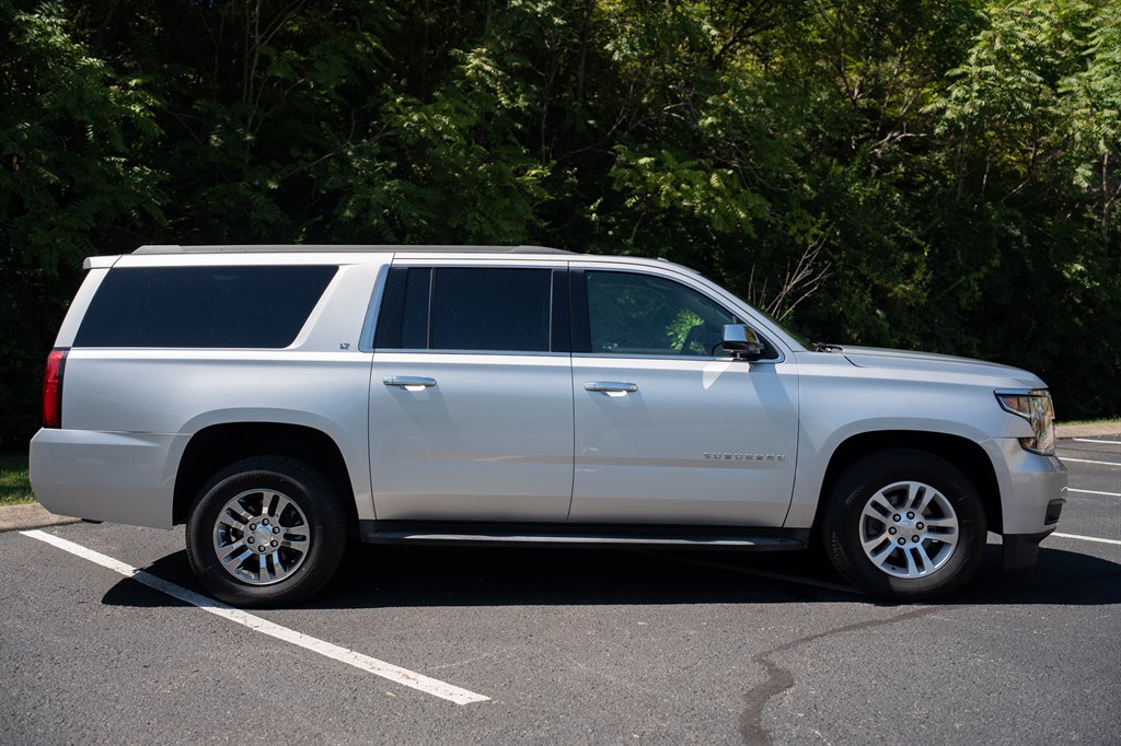 2018 Chevrolet Suburban - $22,899