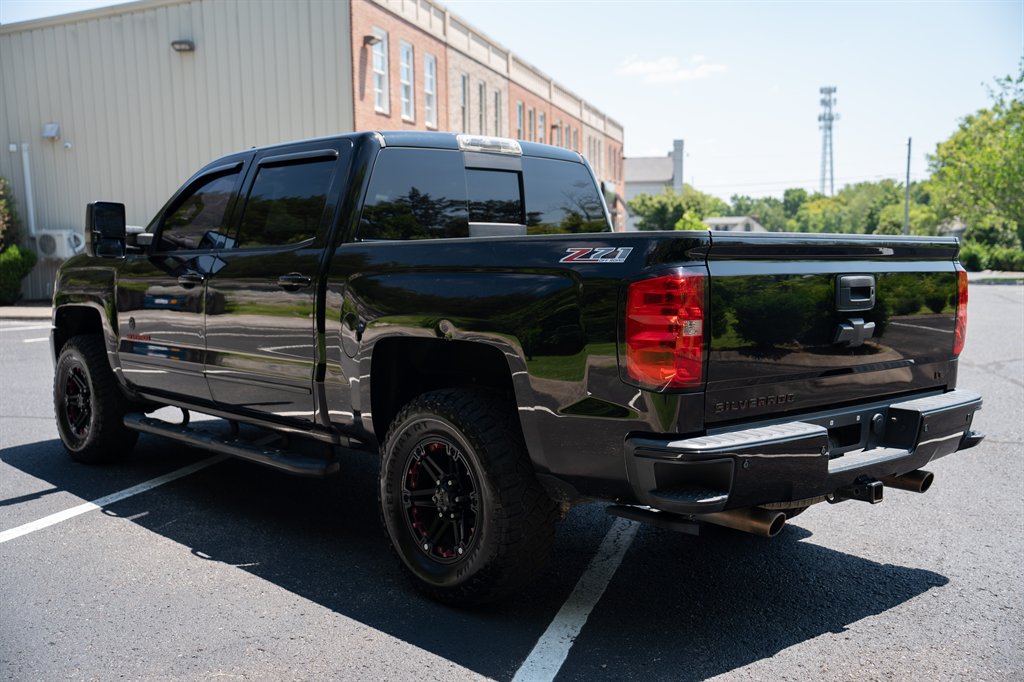 2017 Chevrolet Silverado 1500 - $18,900