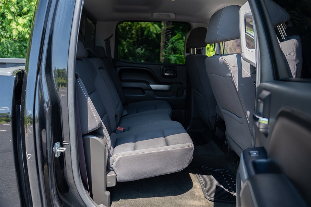 2017 Chevrolet Silverado 1500 - $18,900