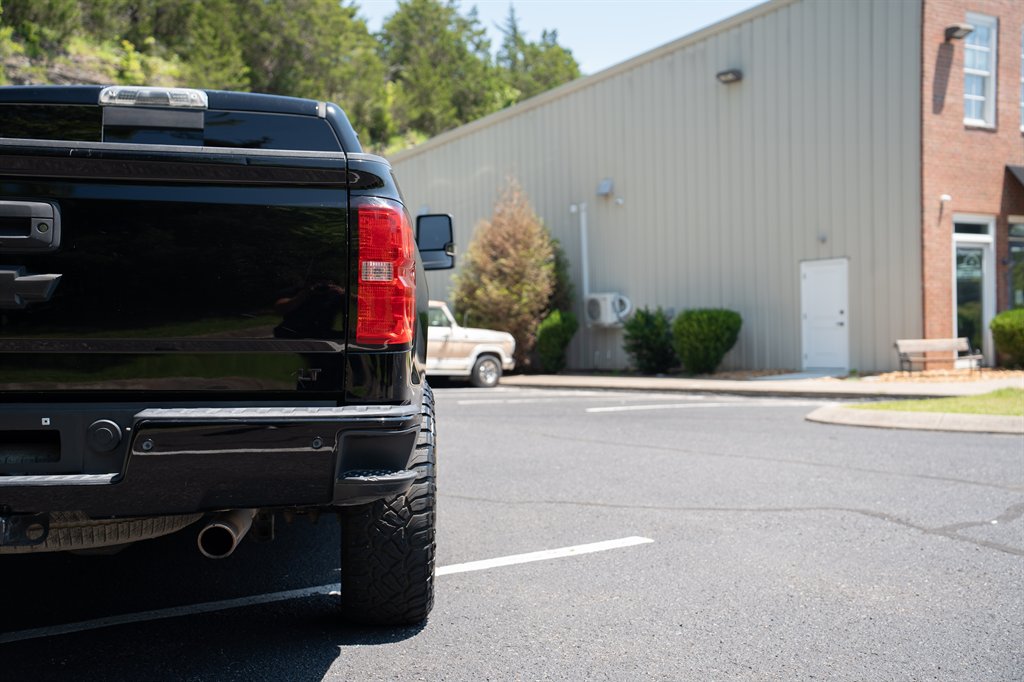 2017 Chevrolet Silverado 1500 - $18,900