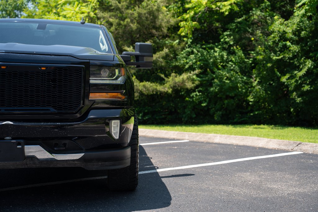 2017 Chevrolet Silverado 1500 - $18,900