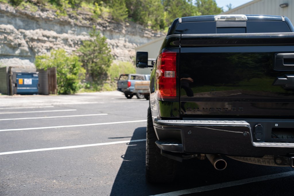 2017 Chevrolet Silverado 1500 - $18,900