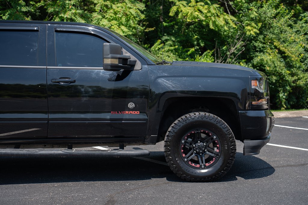 2017 Chevrolet Silverado 1500 - $18,900