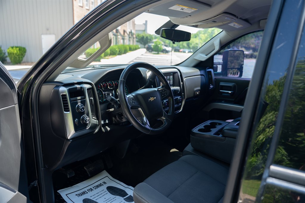 2017 Chevrolet Silverado 1500 - $18,900