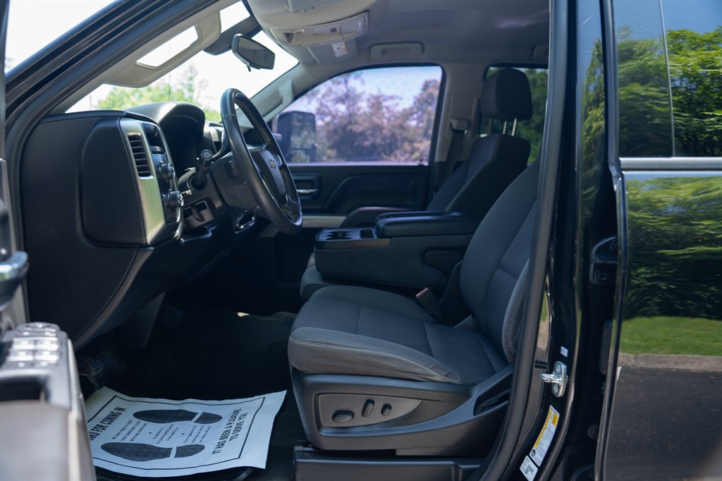 2017 Chevrolet Silverado 1500 - $18,900