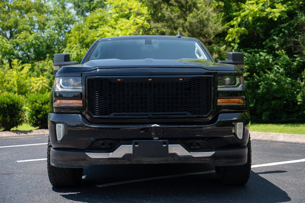2017 Chevrolet Silverado 1500 - $18,900