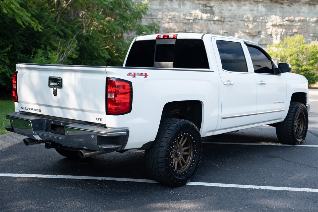 2015 Chevrolet Silverado - $24,900