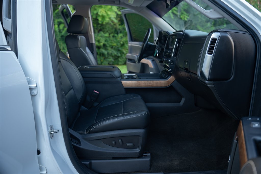 2015 Chevrolet Silverado - $24,900