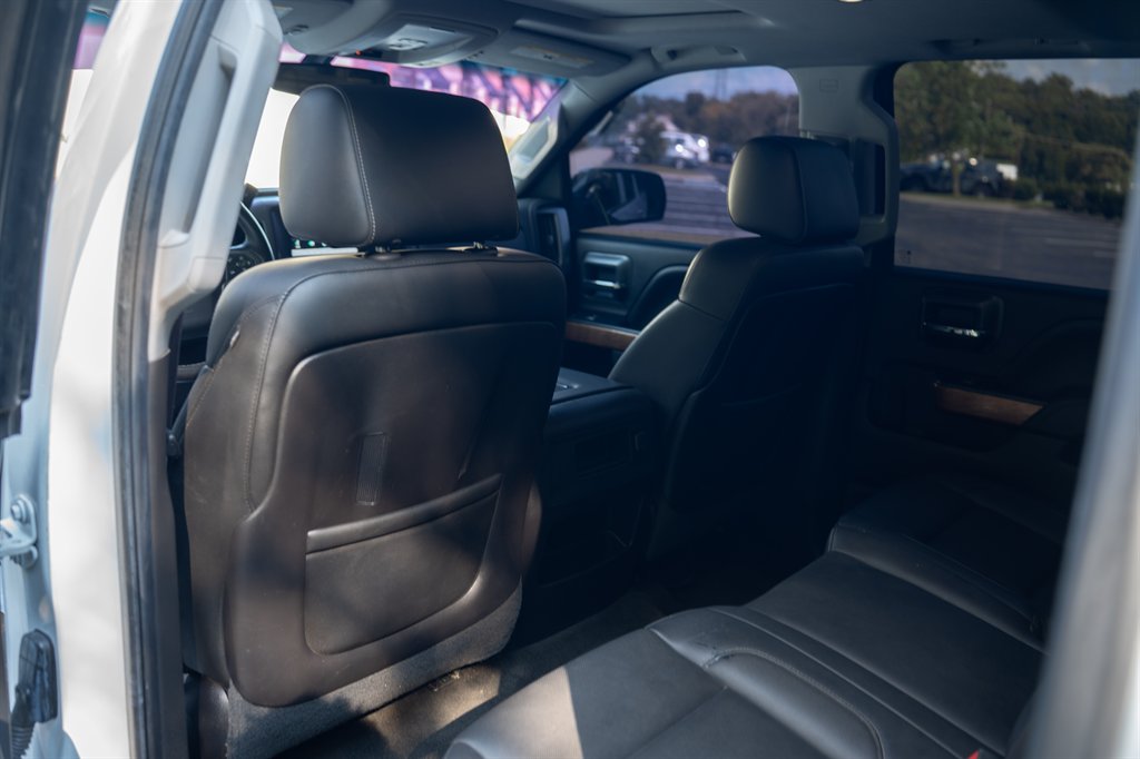 2015 Chevrolet Silverado - $24,900