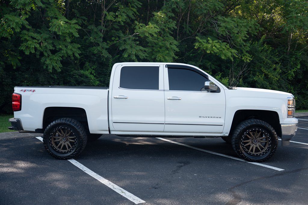 2015 Chevrolet Silverado - $24,900