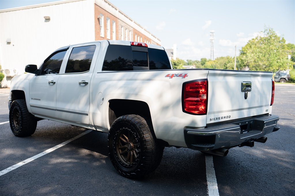 2015 Chevrolet Silverado - $24,900