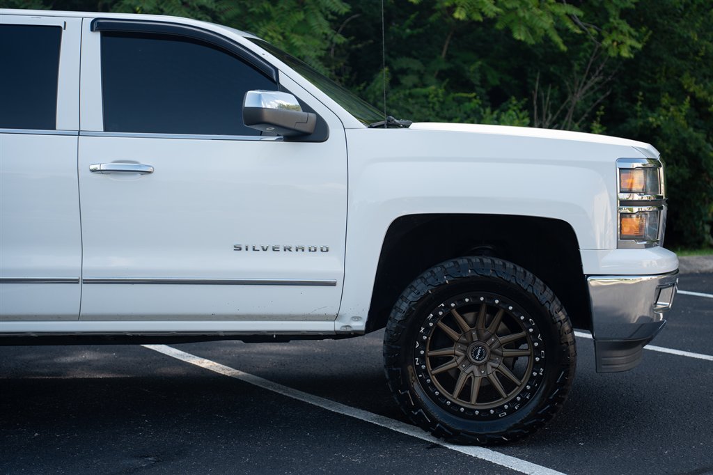 2015 Chevrolet Silverado - $24,900