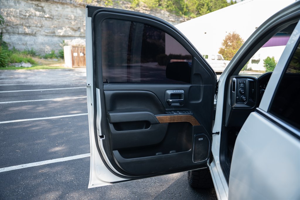 2015 Chevrolet Silverado - $24,900