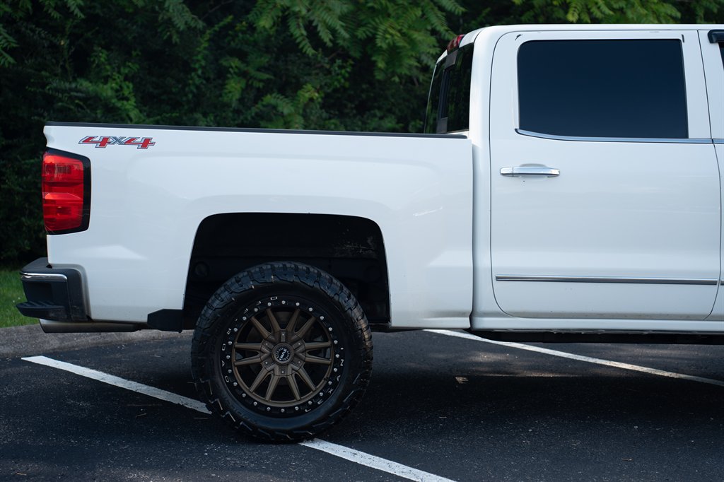 2015 Chevrolet Silverado - $24,900