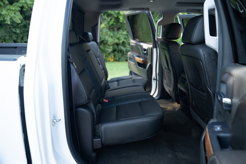 2015 Chevrolet Silverado - $24,900