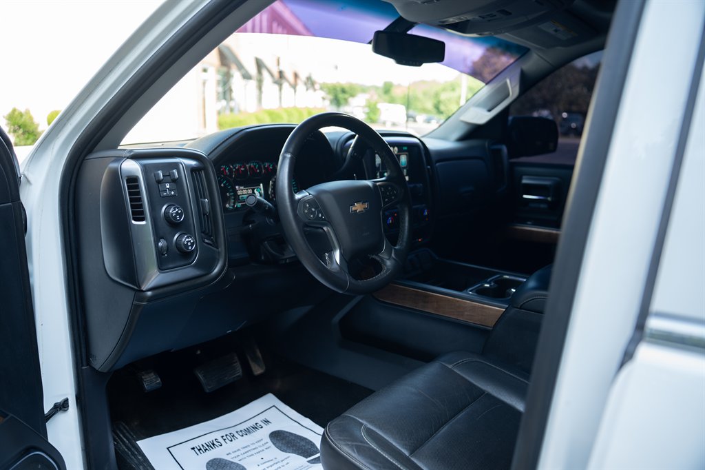 2015 Chevrolet Silverado - $24,900