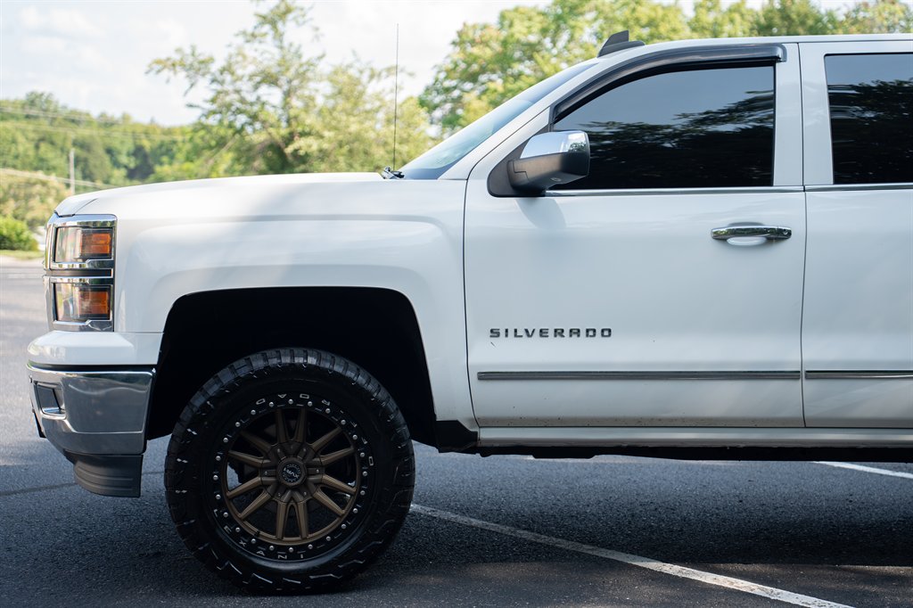 2015 Chevrolet Silverado - $24,900
