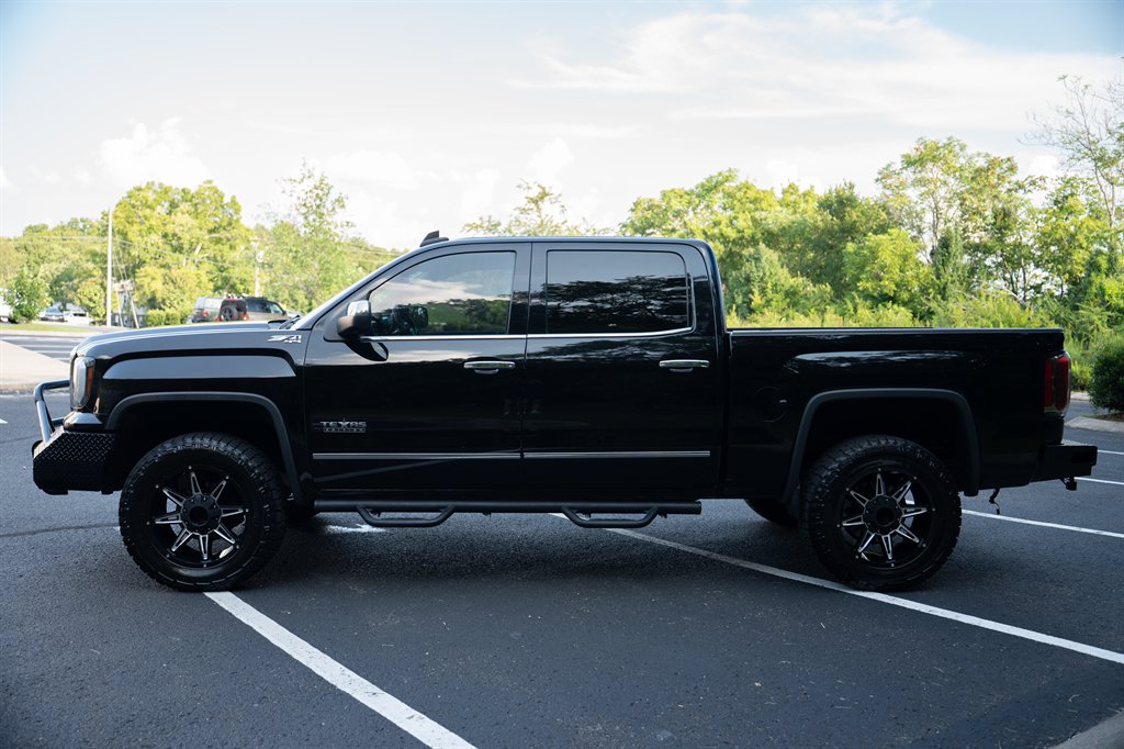 2018 GMC Sierra - $22,199