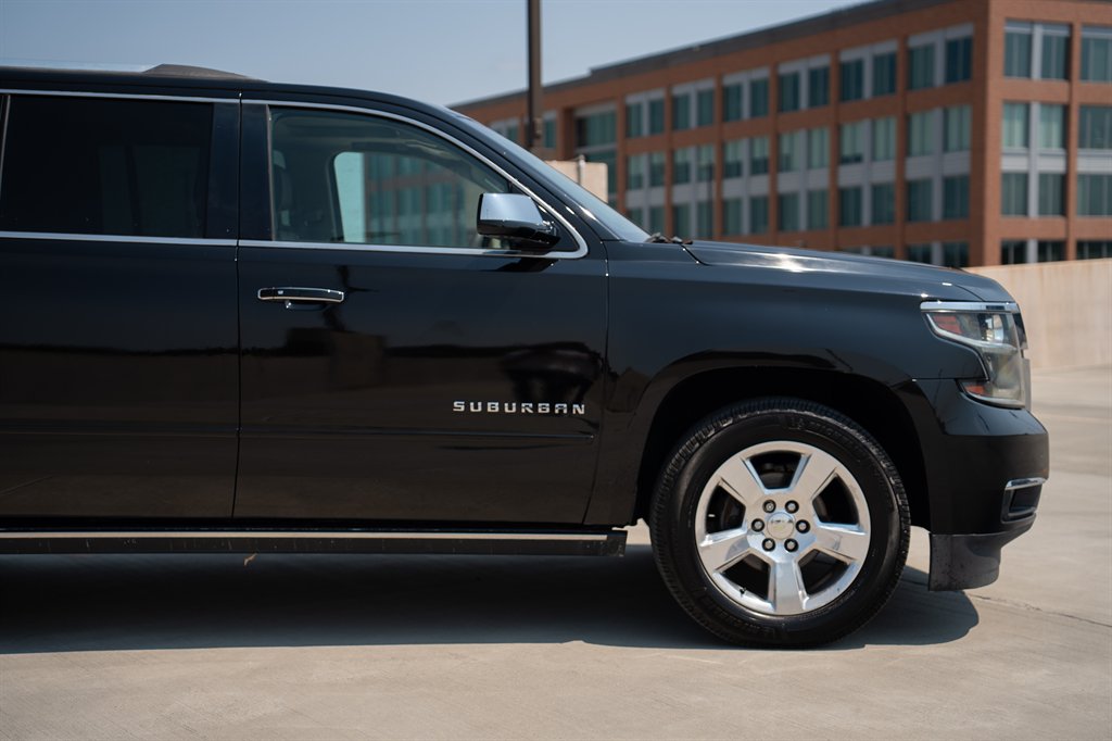 2015 Chevrolet Suburban - $25,900