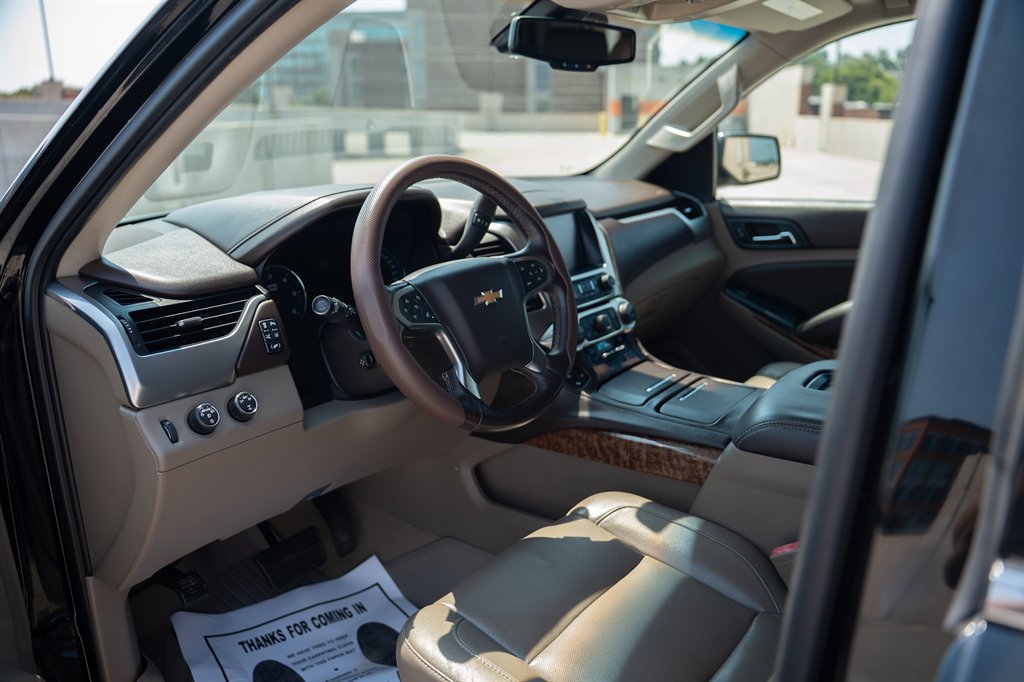2015 Chevrolet Suburban - $25,900