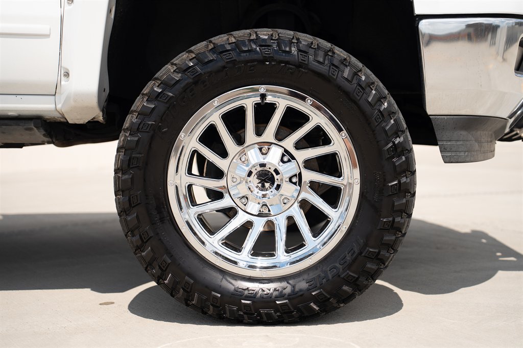 2015 Chevrolet Silverado - $18,900