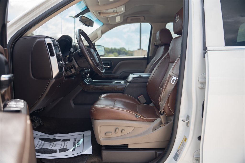 2015 Chevrolet Silverado - $18,900