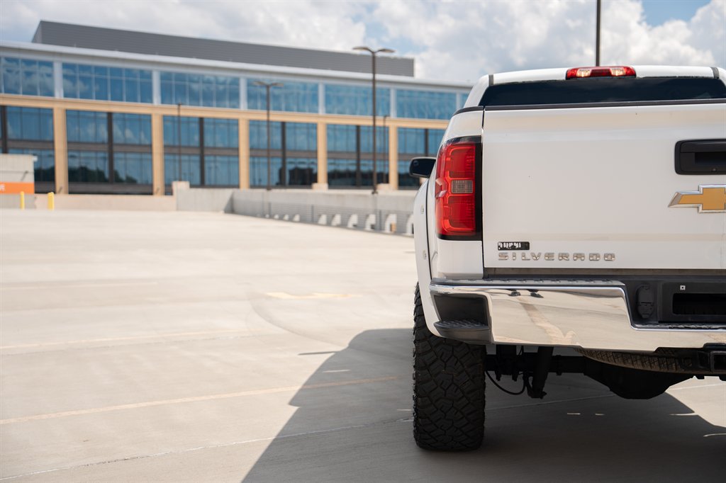 2015 Chevrolet Silverado - $18,900