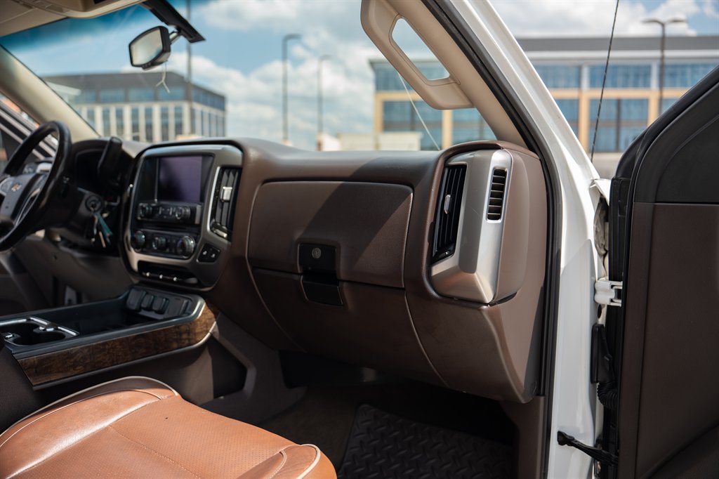 2015 Chevrolet Silverado - $18,900
