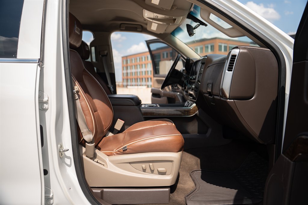 2015 Chevrolet Silverado - $18,900