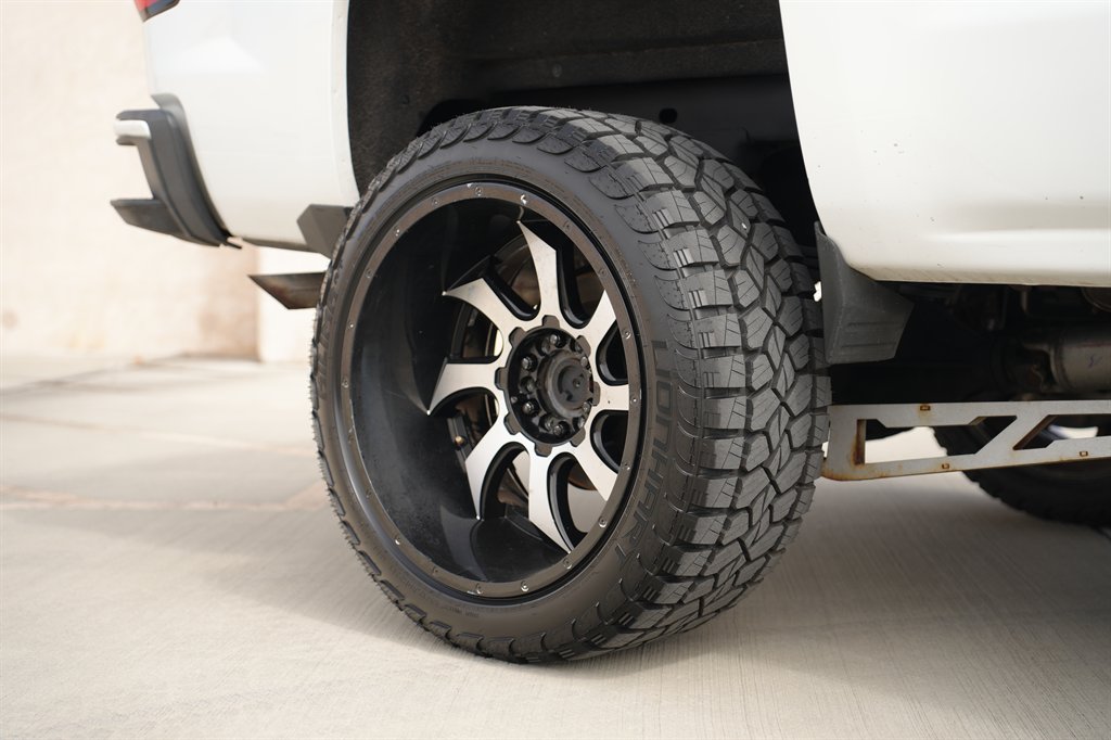 2016 Chevrolet Silverado - $14,900