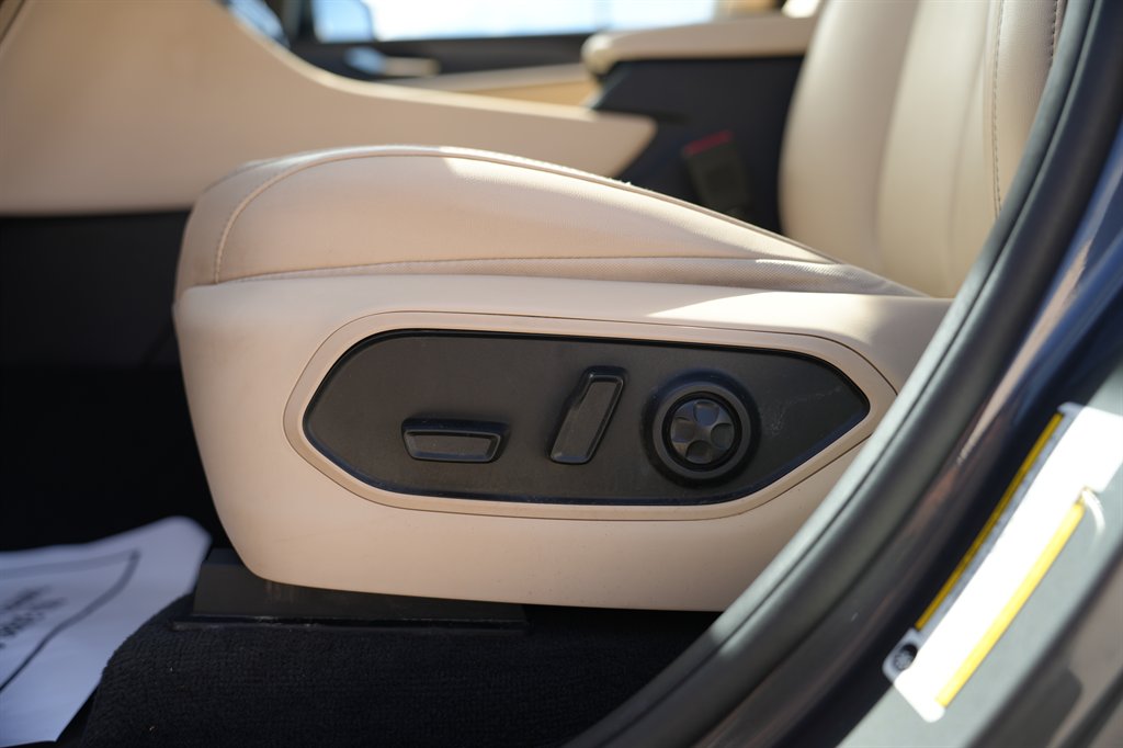 2021 Jeep Cherokee - $24,900