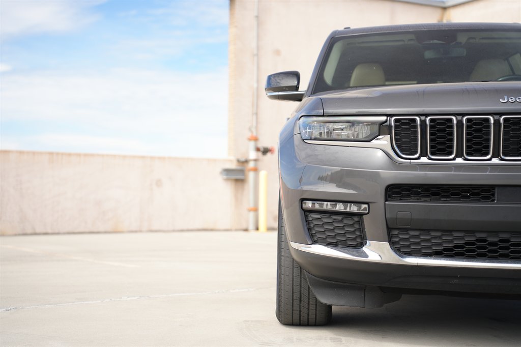 2021 Jeep Cherokee - $24,900