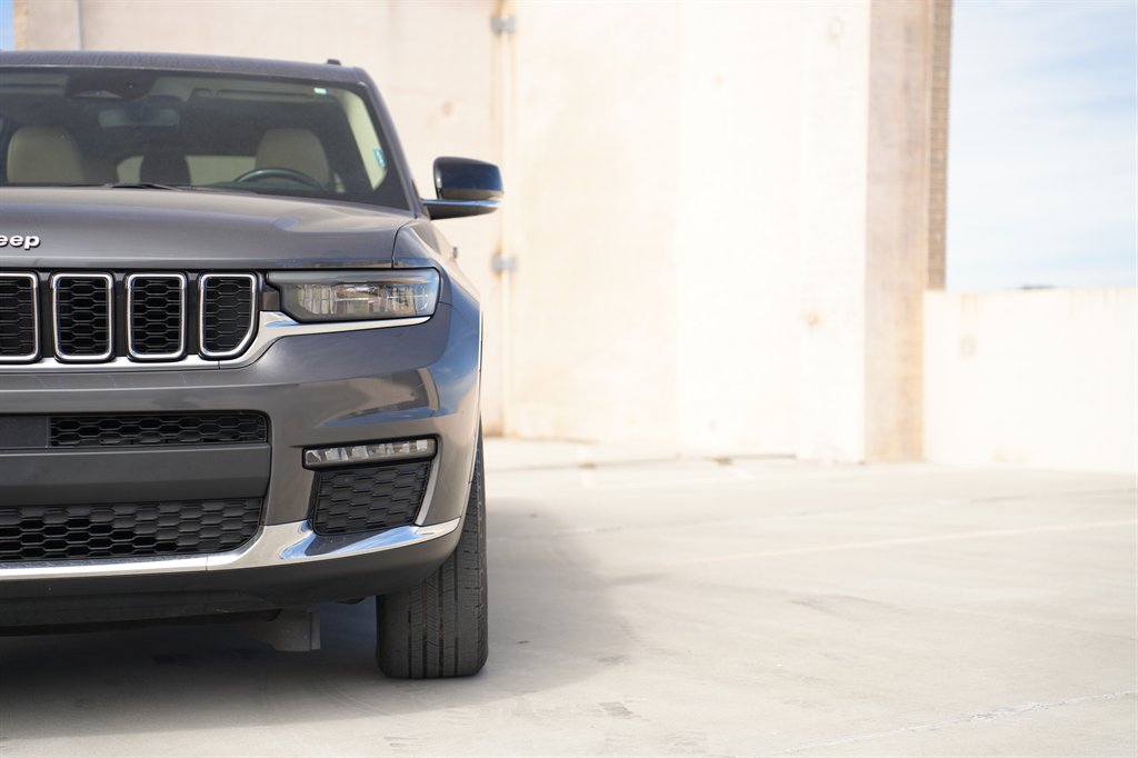 2021 Jeep Cherokee - $24,900