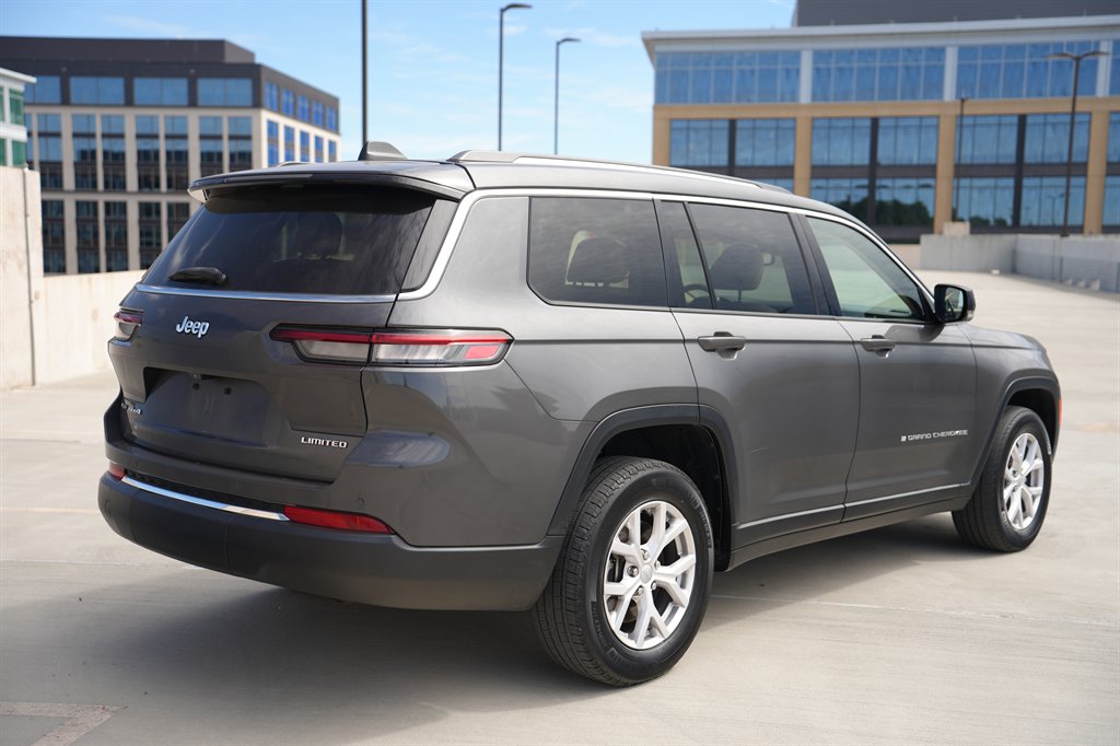 2021 Jeep Cherokee - $24,900