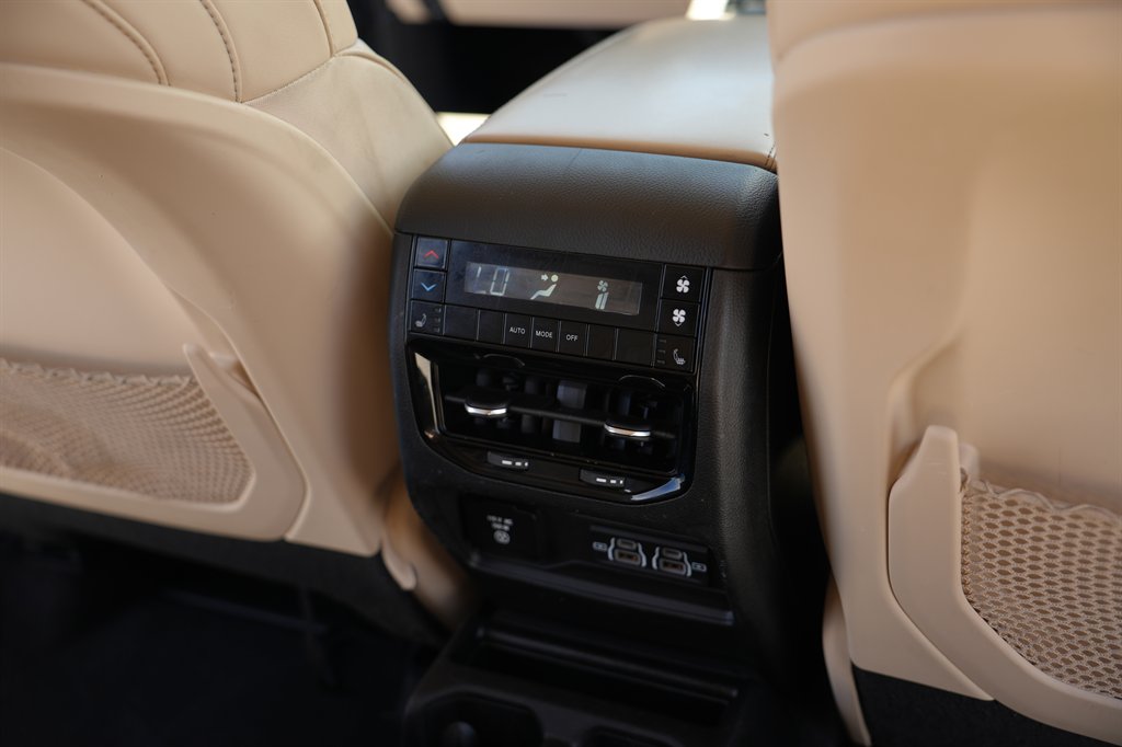 2021 Jeep Cherokee - $24,900