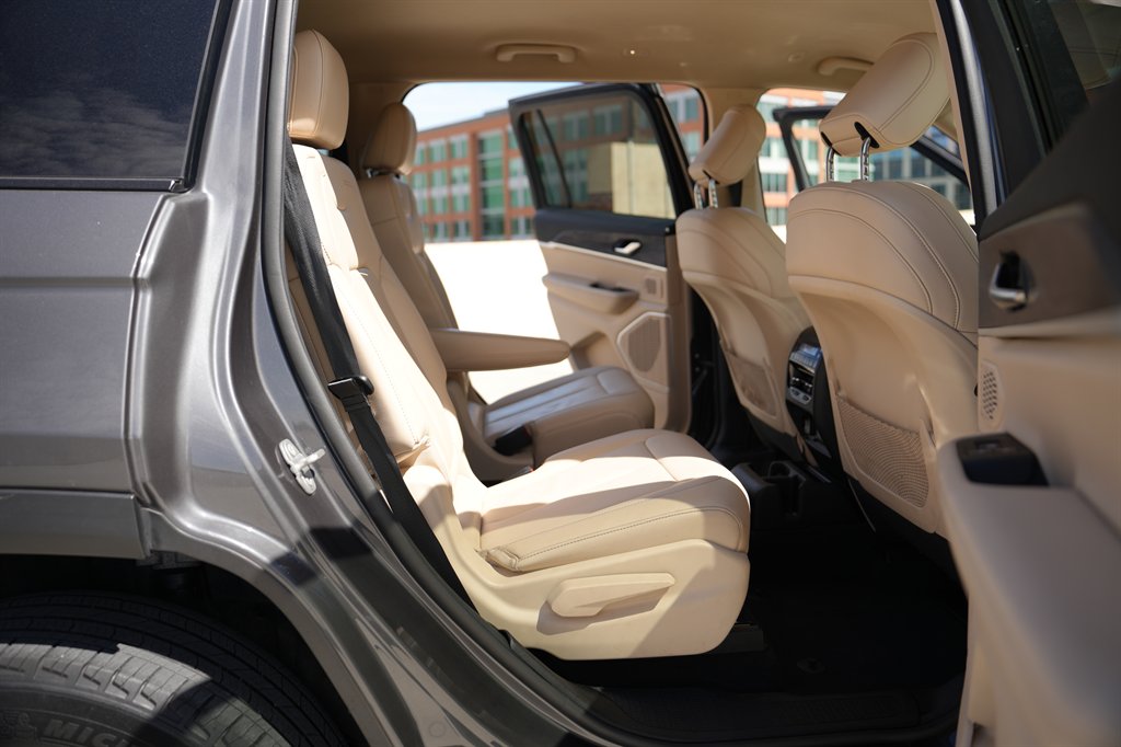 2021 Jeep Cherokee - $24,900