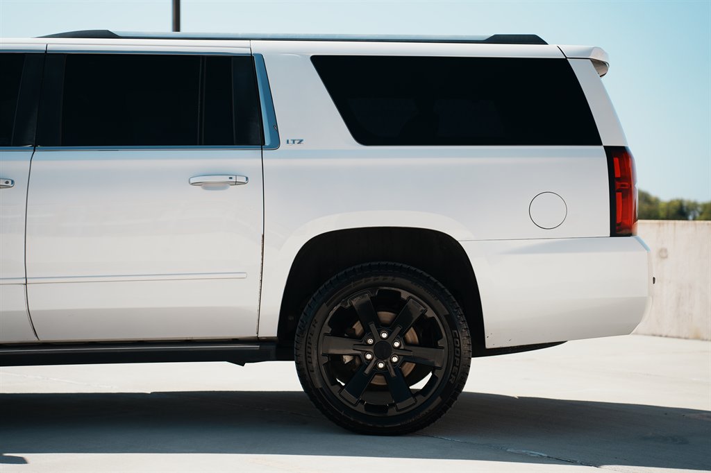 2016 Chevrolet Suburban - $18,900