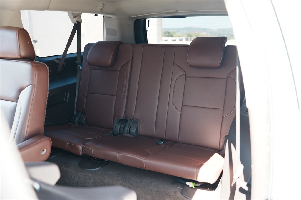 2016 Chevrolet Suburban - $18,900